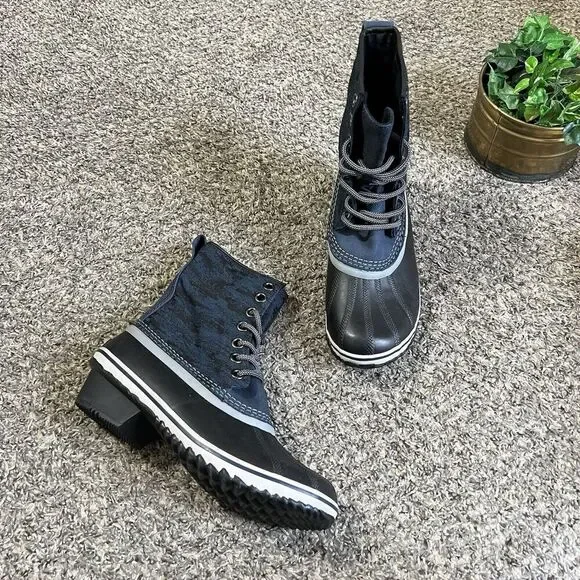 Sorel Navy and Black Lace-Up Waterproof Boots Amazon.com | Sorel Men main image 4
